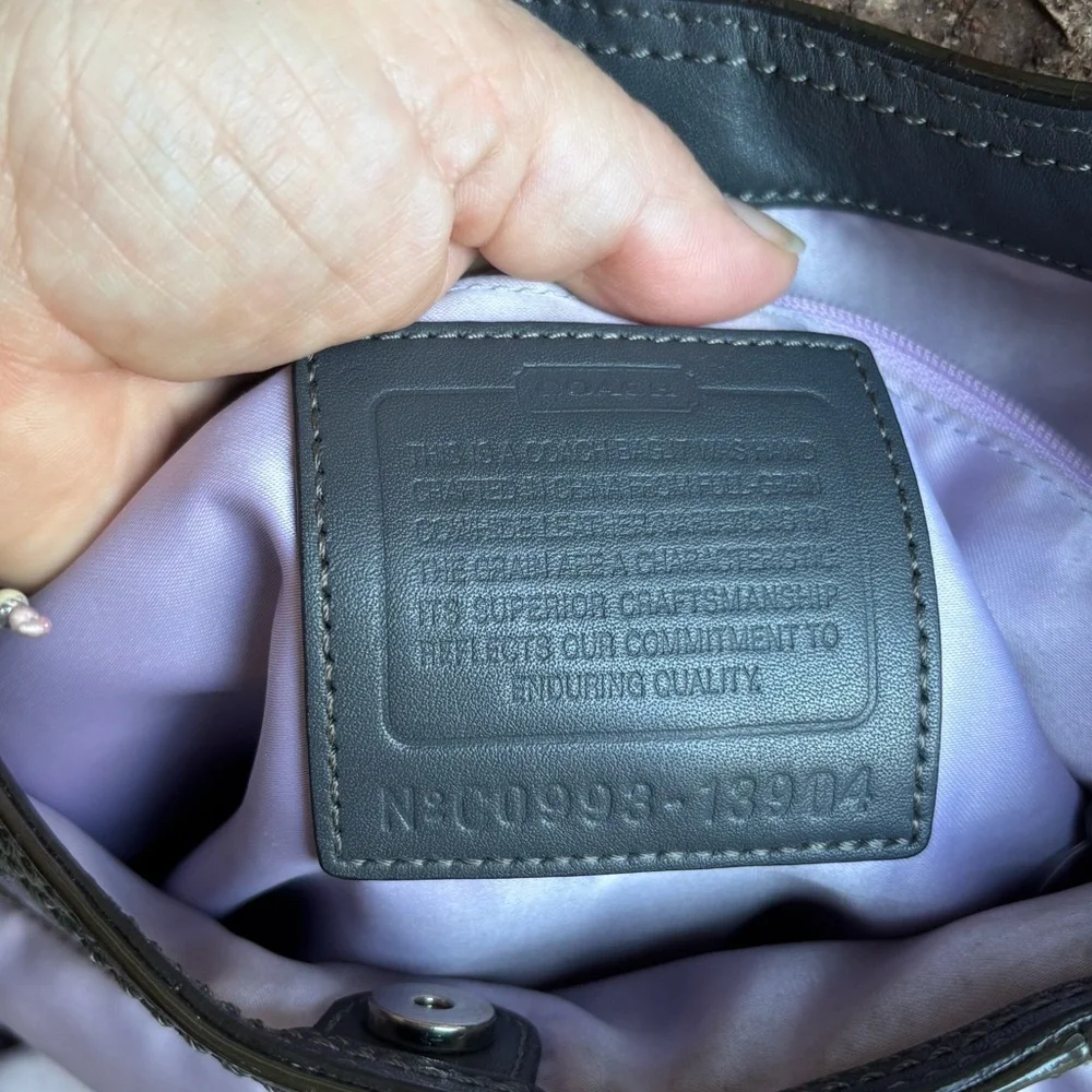 Vintage coach Leather Bag with Lavender Interior - Picture 9 of 12
